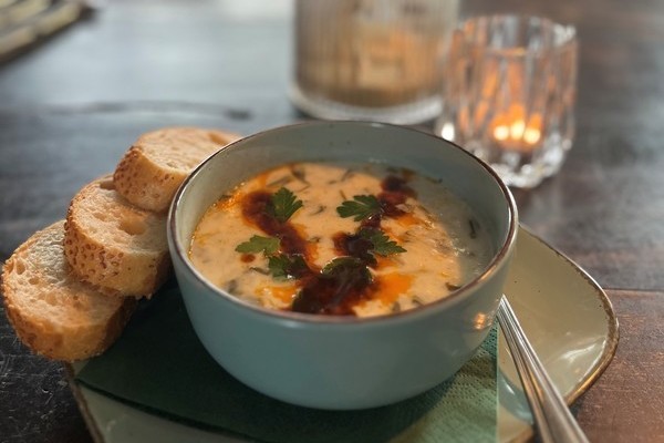 Suppe mit Getränk.jpg